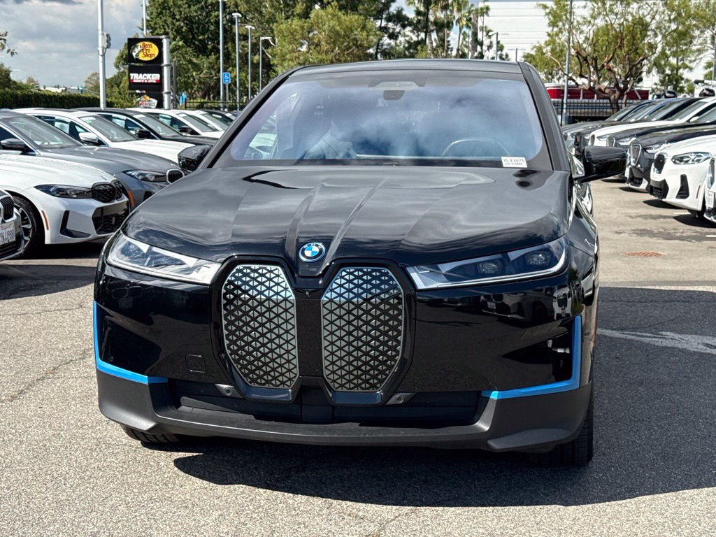 Certified 2024 BMW iX xDrive50 AWD/4WD image 3