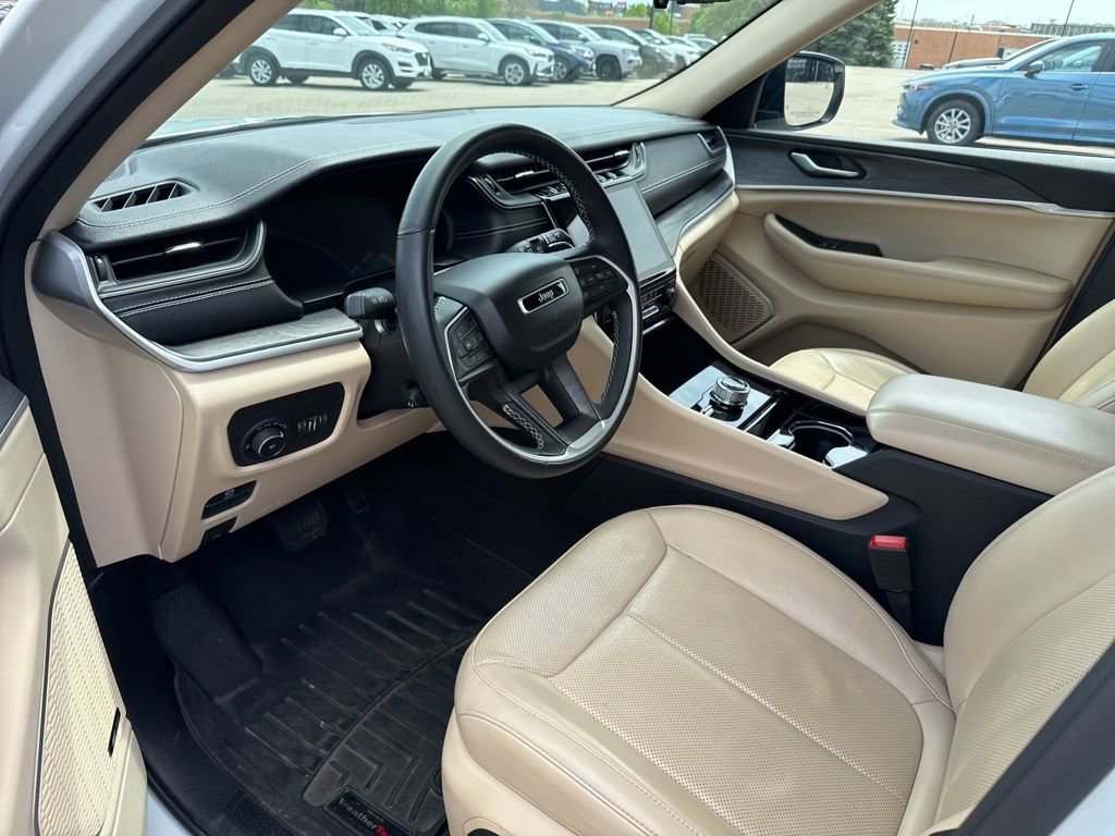 Used 2021 Jeep Grand Cherokee L Limited w/ Luxury Tech Group II AWD/4WD image 5