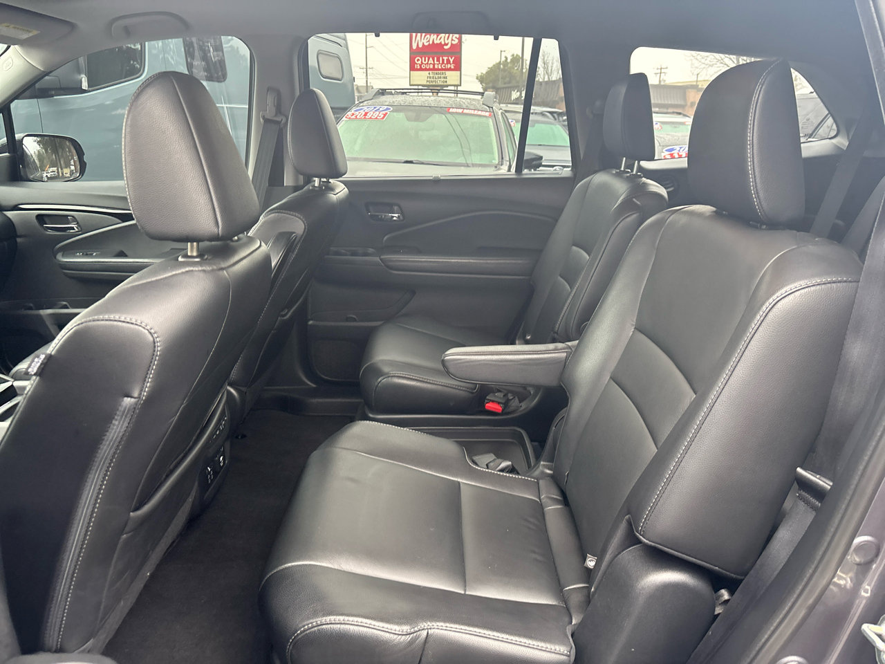 Used 2019 Honda Pilot Touring image 11