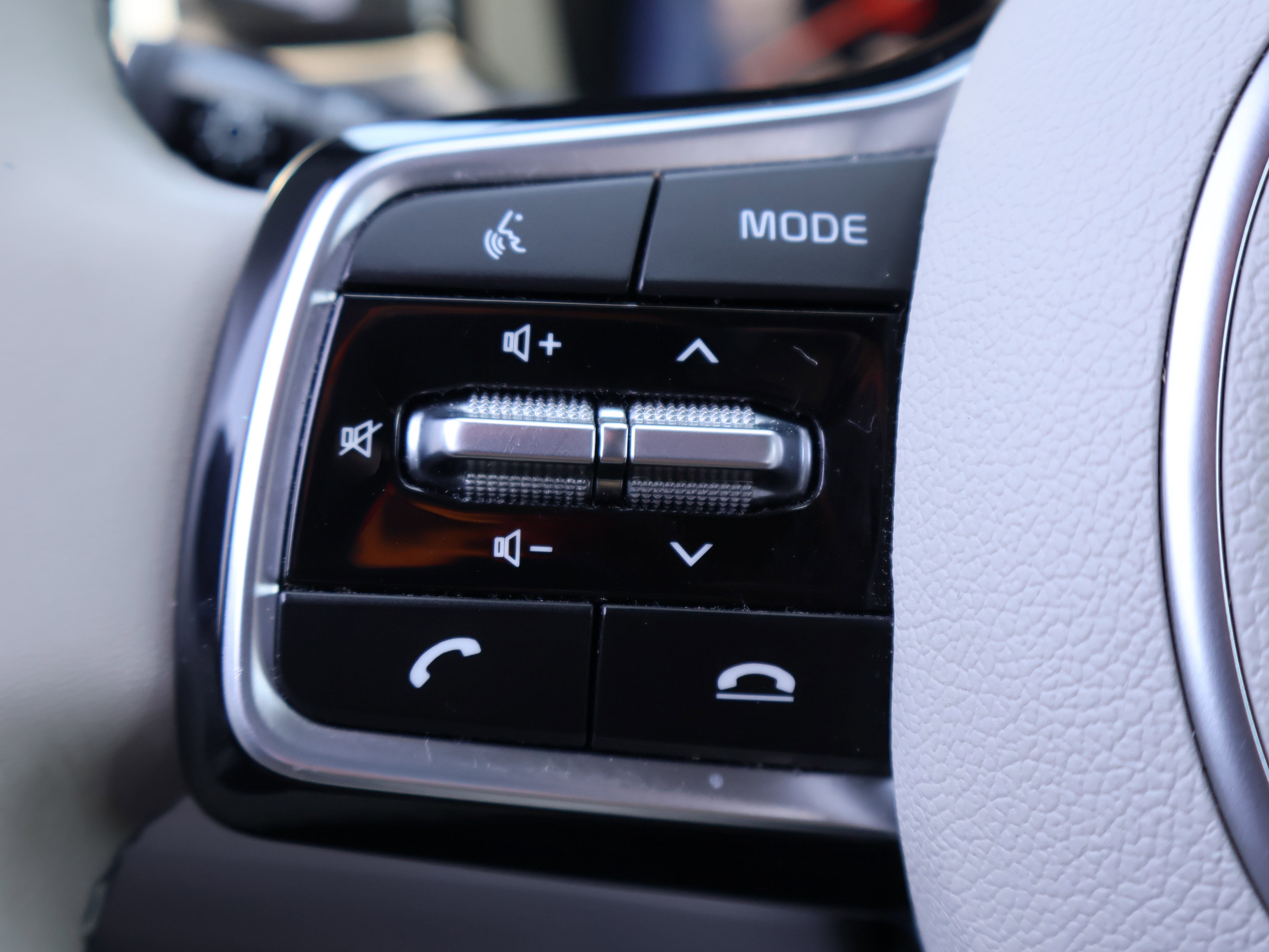 Used 2023 Kia Sorento SX Prestige AWD/4WD image 35