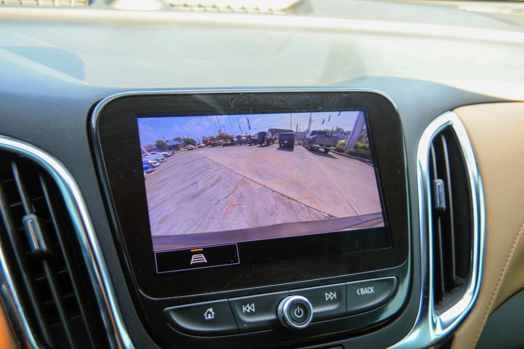 Used 2024 Chevrolet Equinox Premier FWD image 4