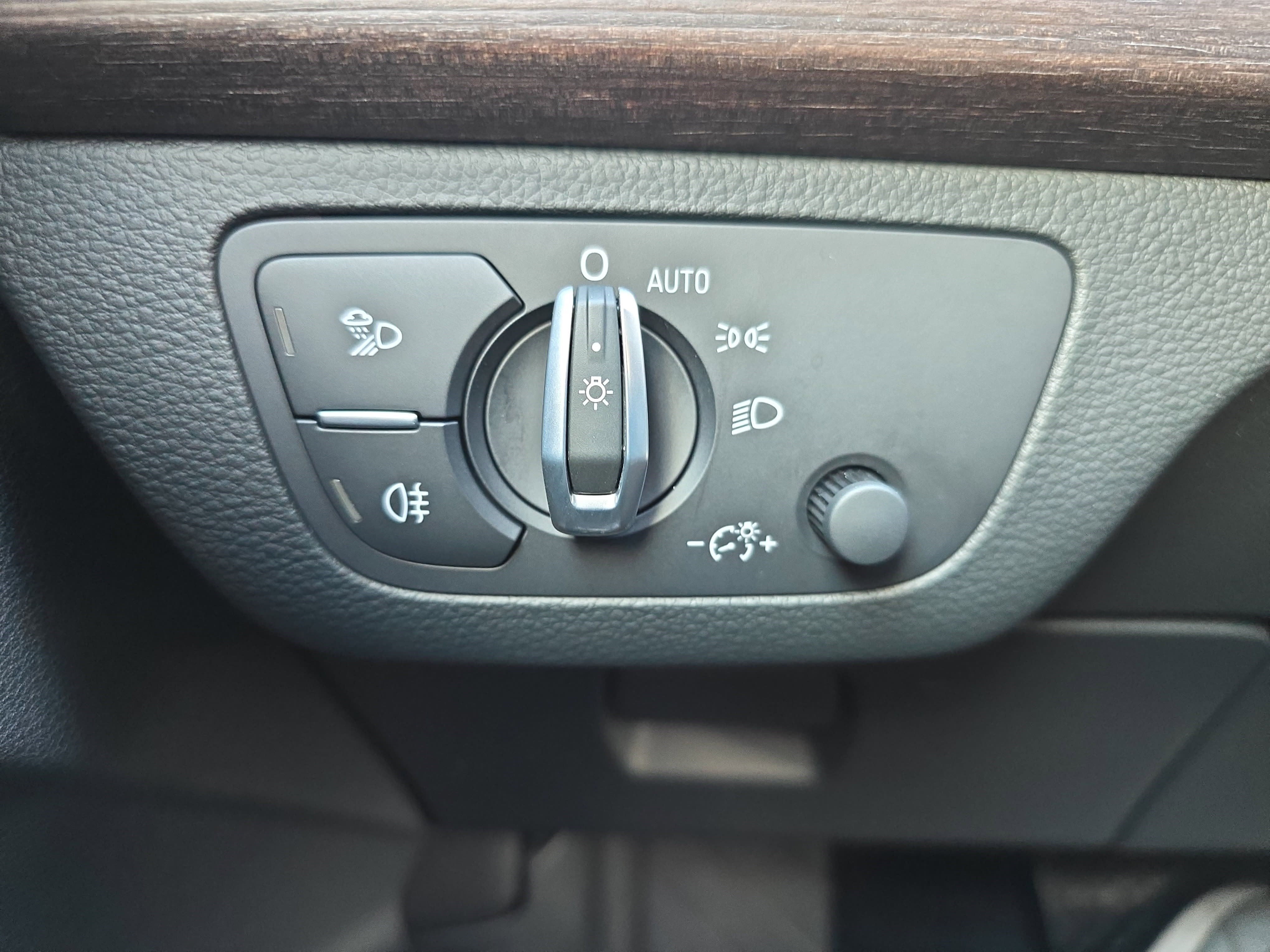 Used 2022 Audi Q5 2.0T Premium Plus image 24