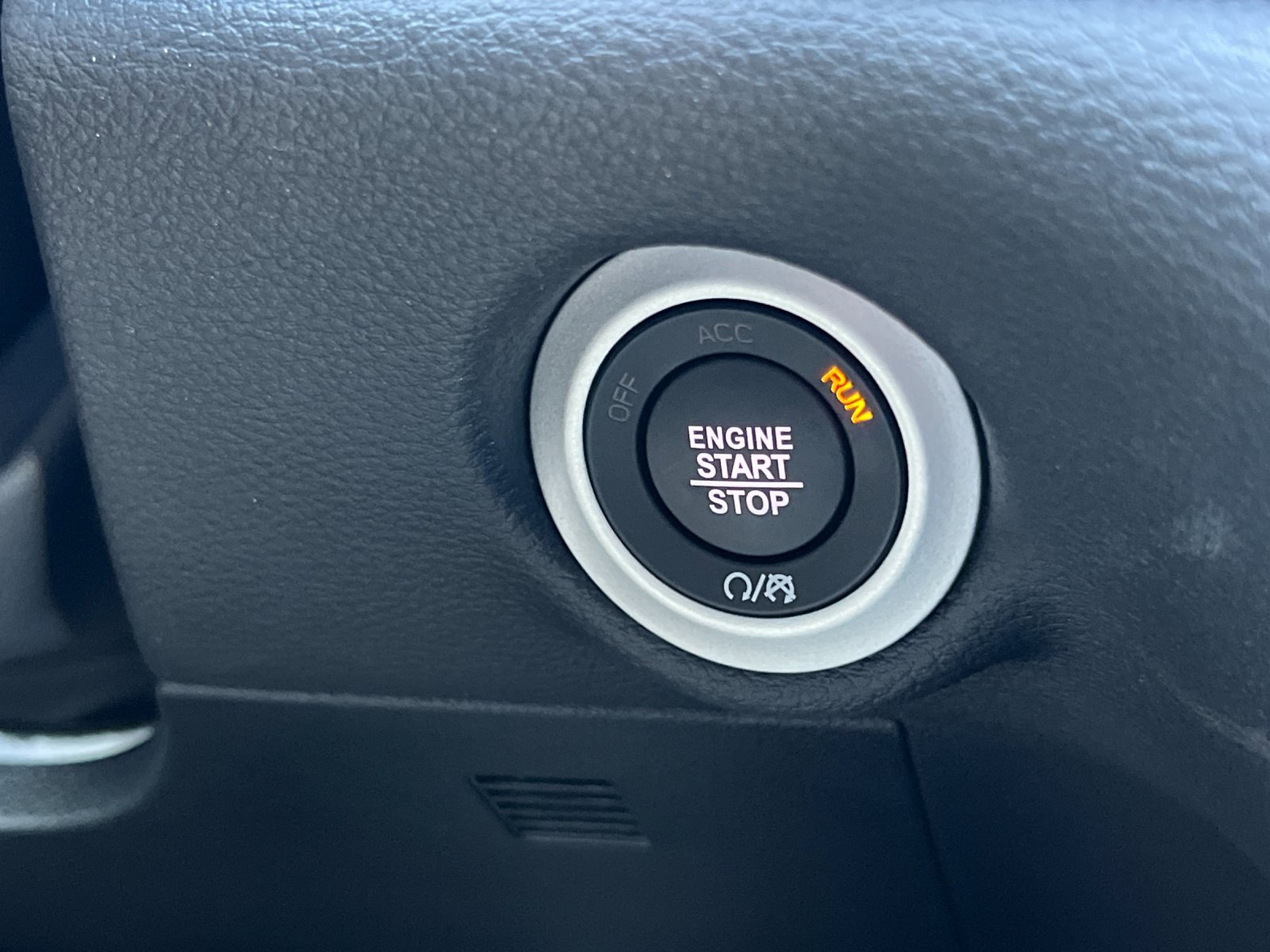 New 2026 Chrysler Pacifica Select image 23