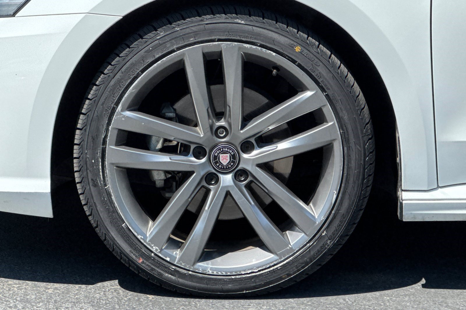 Used 2018 Volkswagen Passat 2.0T R-Line FWD image 36
