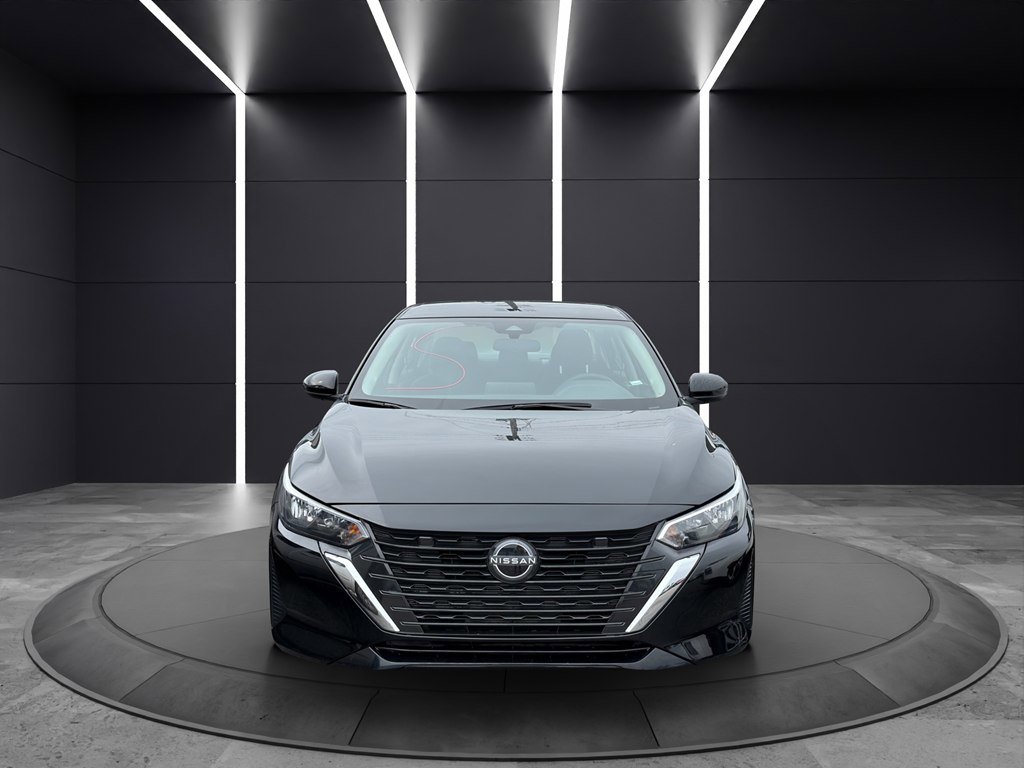 Used 2025 Nissan Sentra SV FWD image 2
