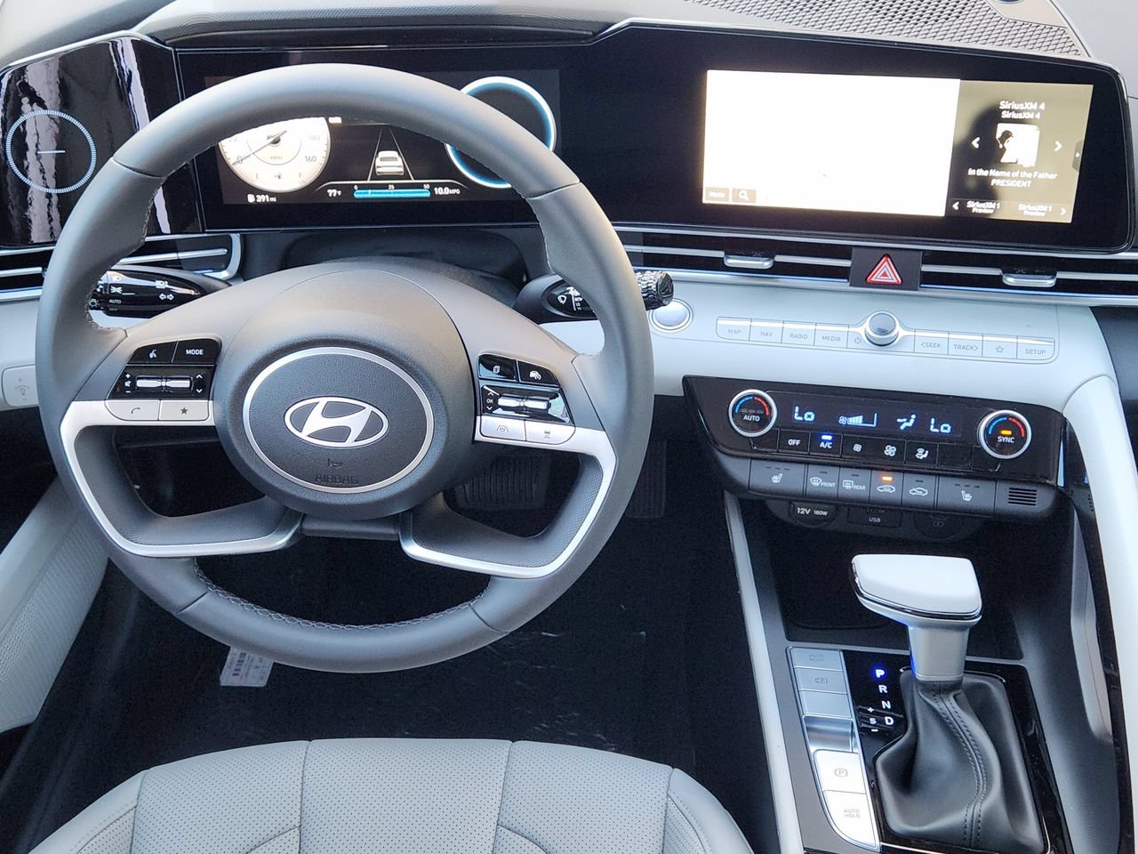 New 2026 Hyundai Elantra Limited FWD image 26