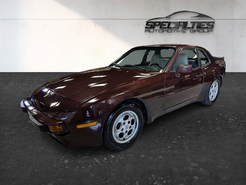 Used 1987 Porsche 944 Coupe RWD image 5