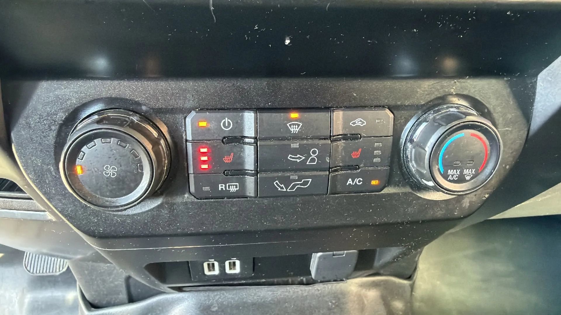 Used 2019 Ford F150 XLT w/ Equipment Group 302A Luxury AWD/4WD image 24
