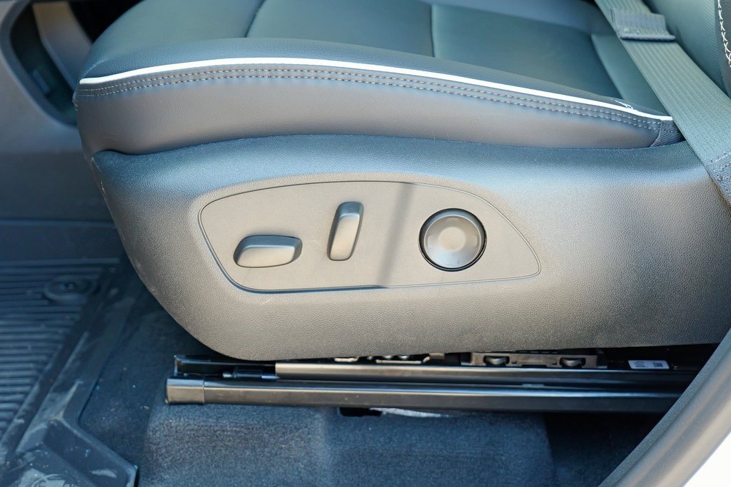 New 2026 GMC Acadia Denali w/ Super Cruise Package image 21