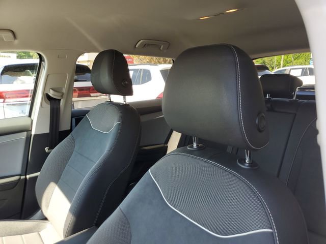 Used 2024 Volkswagen Taos SE image 16