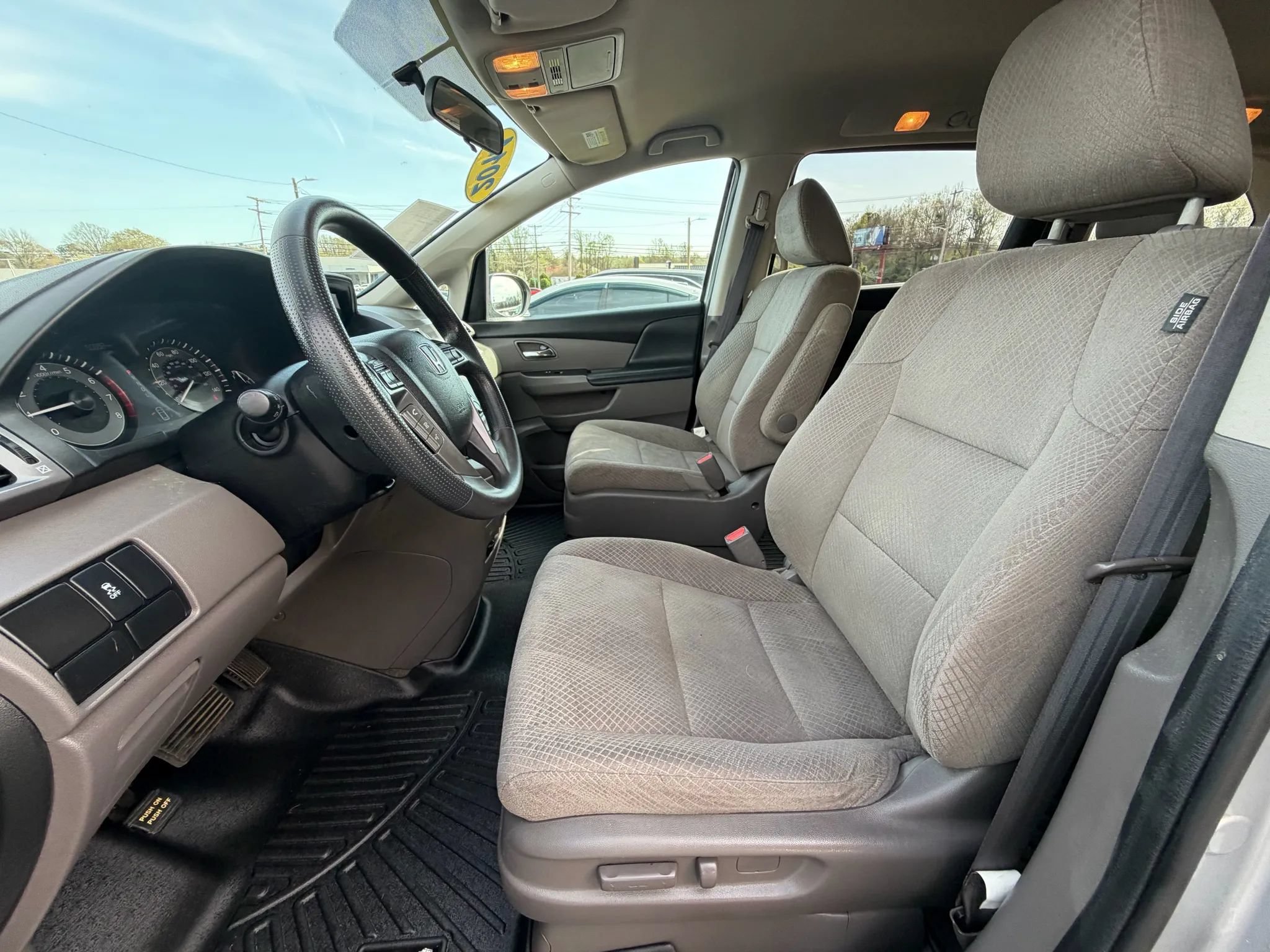 Used 2014 Honda Odyssey LX image 24