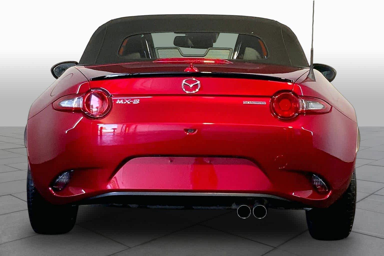 Used 2023 MAZDA MX-5 Miata Grand Touring RWD image 5