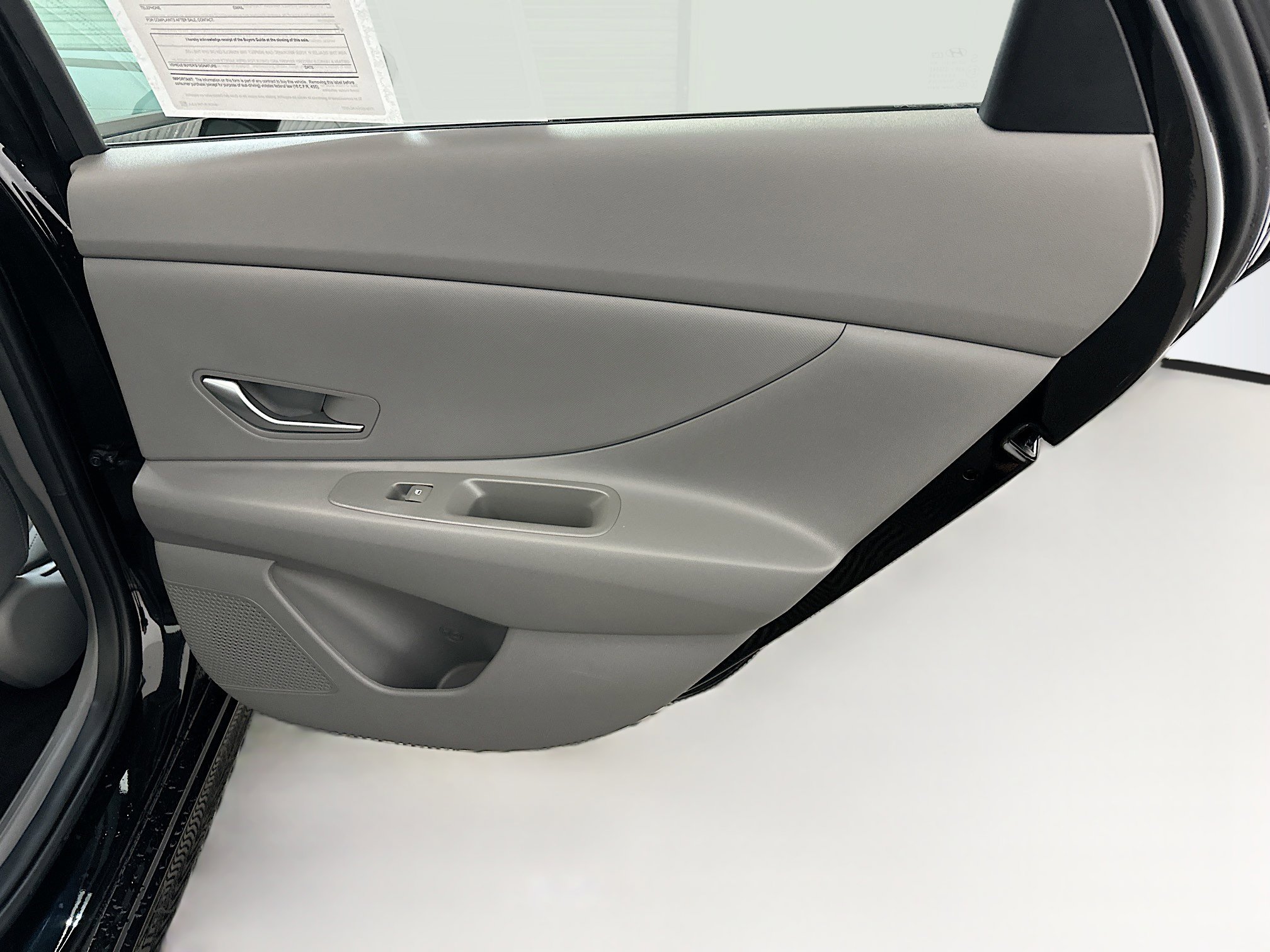 Used 2023 Hyundai Elantra SE FWD image 30