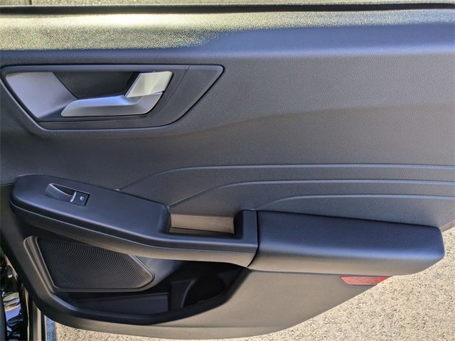 New 2025 Ford Escape ST-Line w/ Equipment Group 301A image 32
