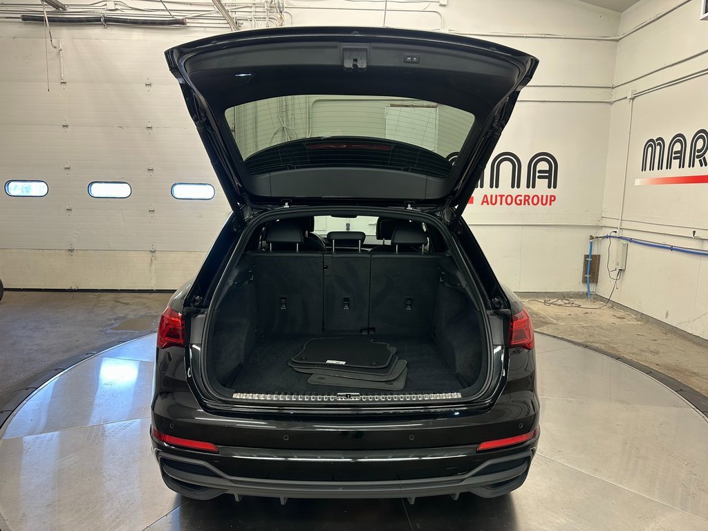 Used 2024 Audi Q3 2.0T Premium image 16