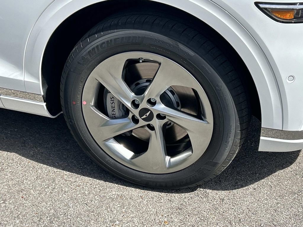 New 2026 Genesis GV70 2.5T Advanced image 9