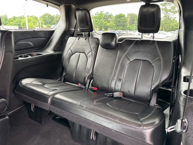 Used 2021 Chrysler Pacifica Touring-L w/ S Appearance Package FWD image 36