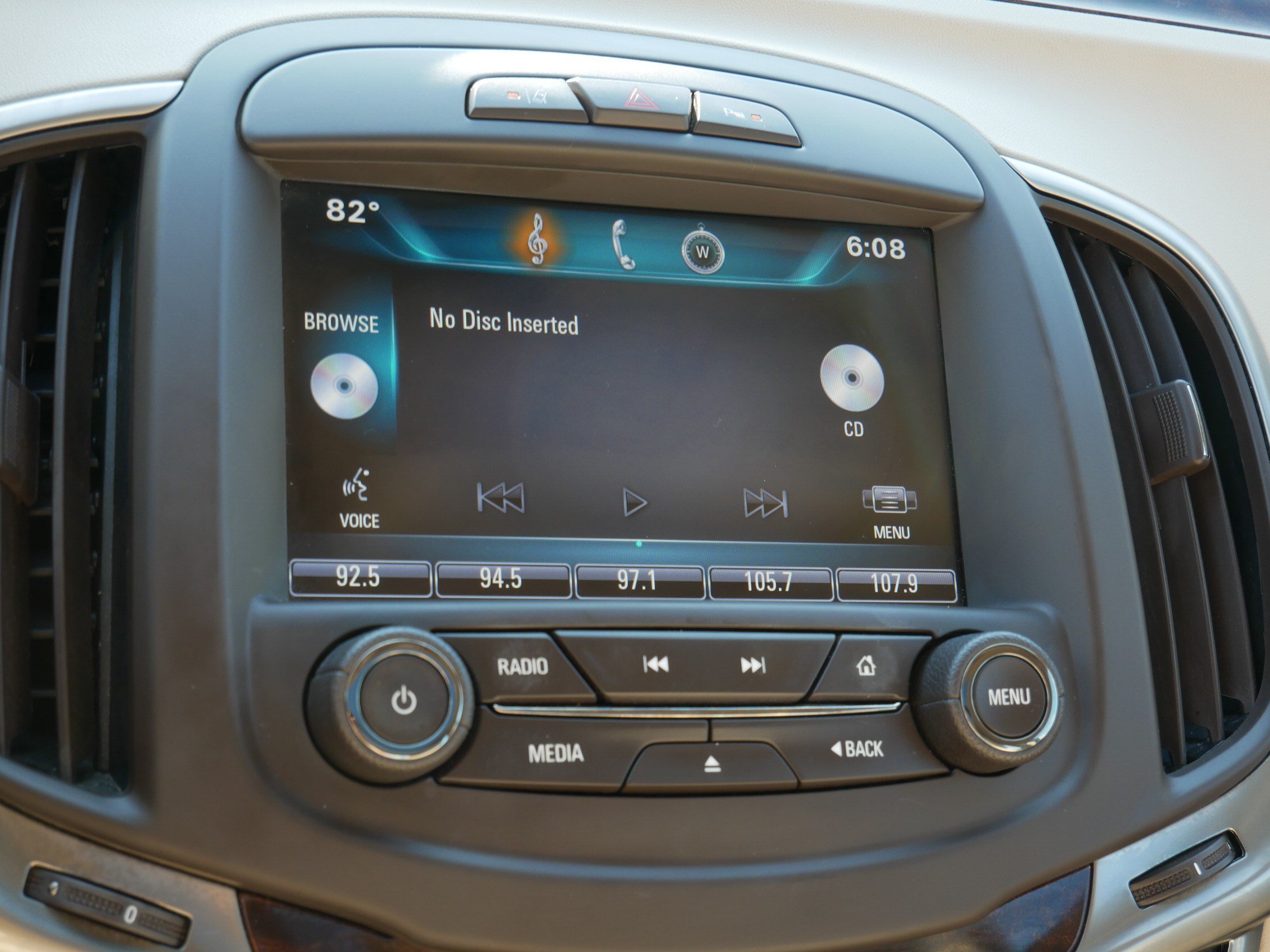 Used 2015 Buick LaCrosse Premium w/ Driver Confidence Package #1 FWD image 22