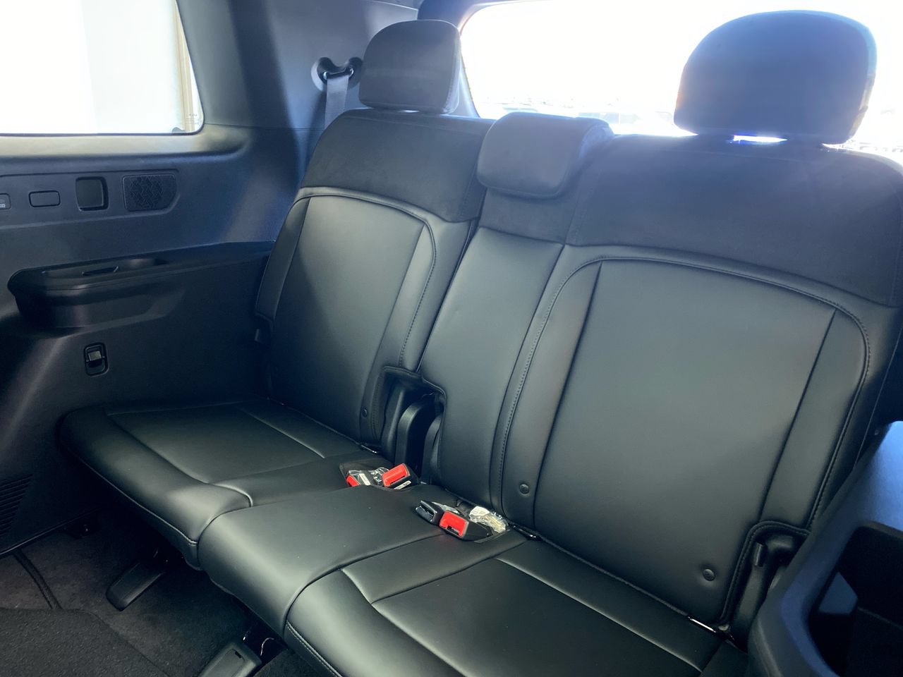 Used 2027 Kia Telluride SX Prestige AWD/4WD image 36