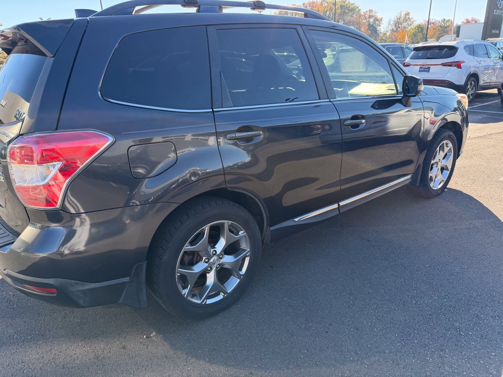 Used 2016 Subaru Forester 2.5i Touring w/ Eyesight & Navigation System AWD/4WD image 4