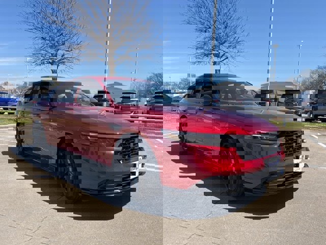 Used 2025 Honda Accord Sport image 3