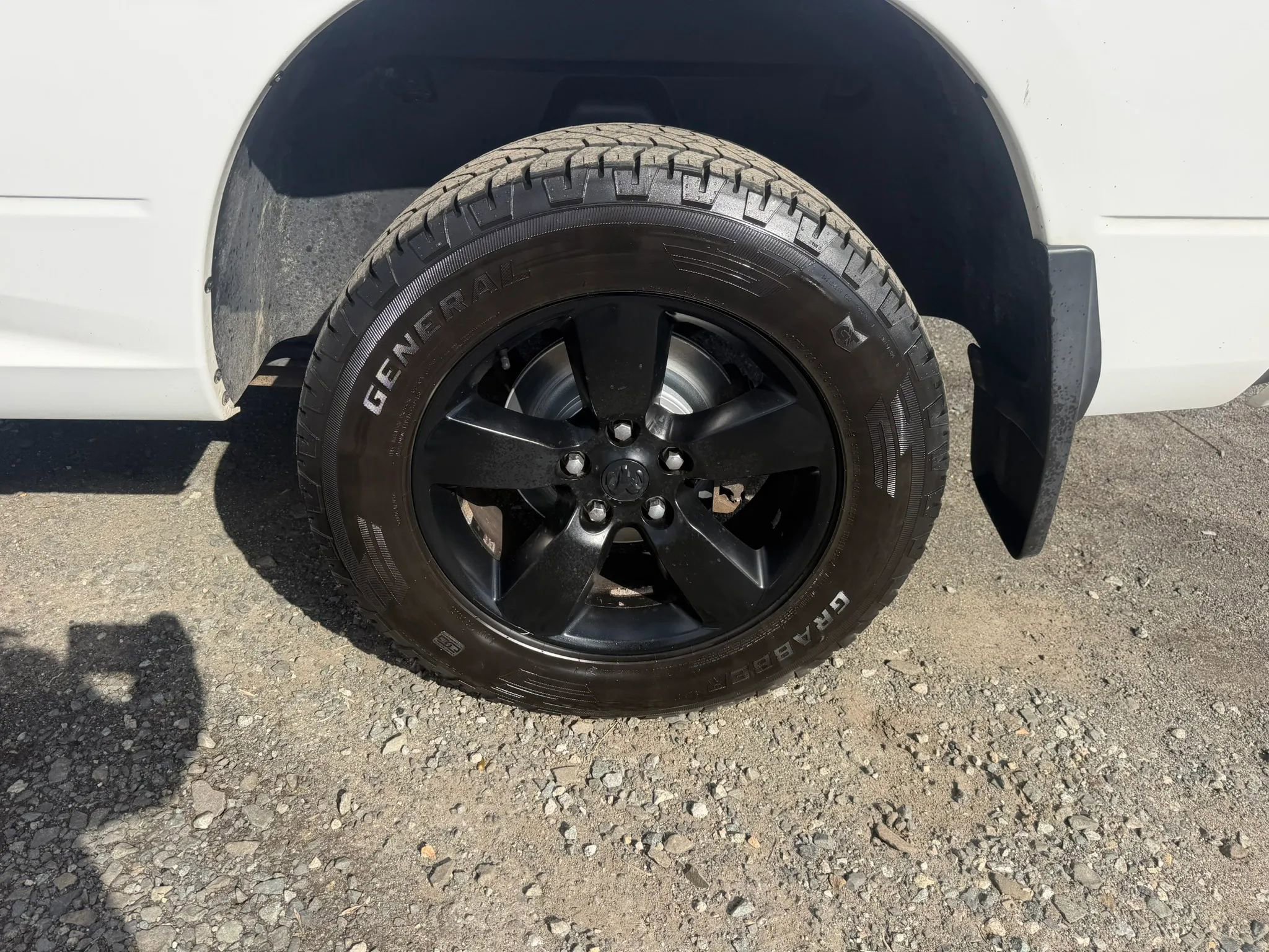 Used 2019 RAM 1500 Express w/ Express Value Package AWD/4WD image 9