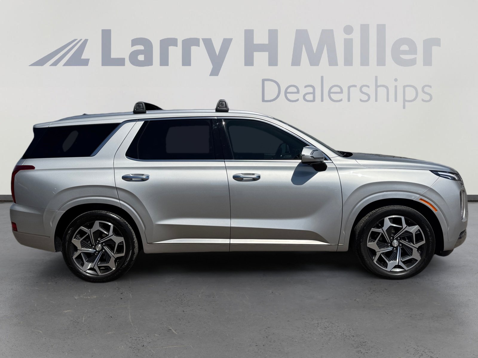 Used 2022 Hyundai Palisade Calligraphy w/ Cargo Package FWD image 6