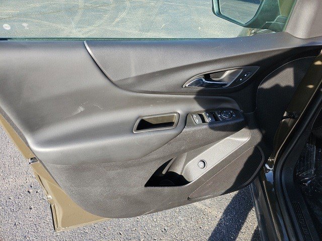 Used 2024 Chevrolet Equinox LT image 20