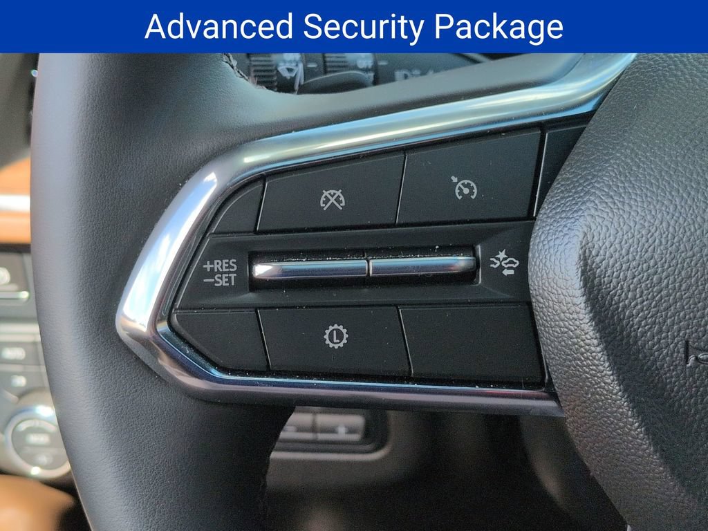 Certified 2025 Chevrolet Suburban High Country AWD/4WD image 12