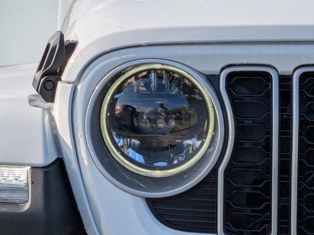 New 2026 Jeep Wrangler Sahara image 9