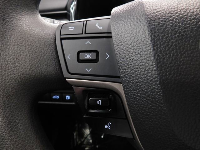 Used 2025 Toyota Camry LE image 26