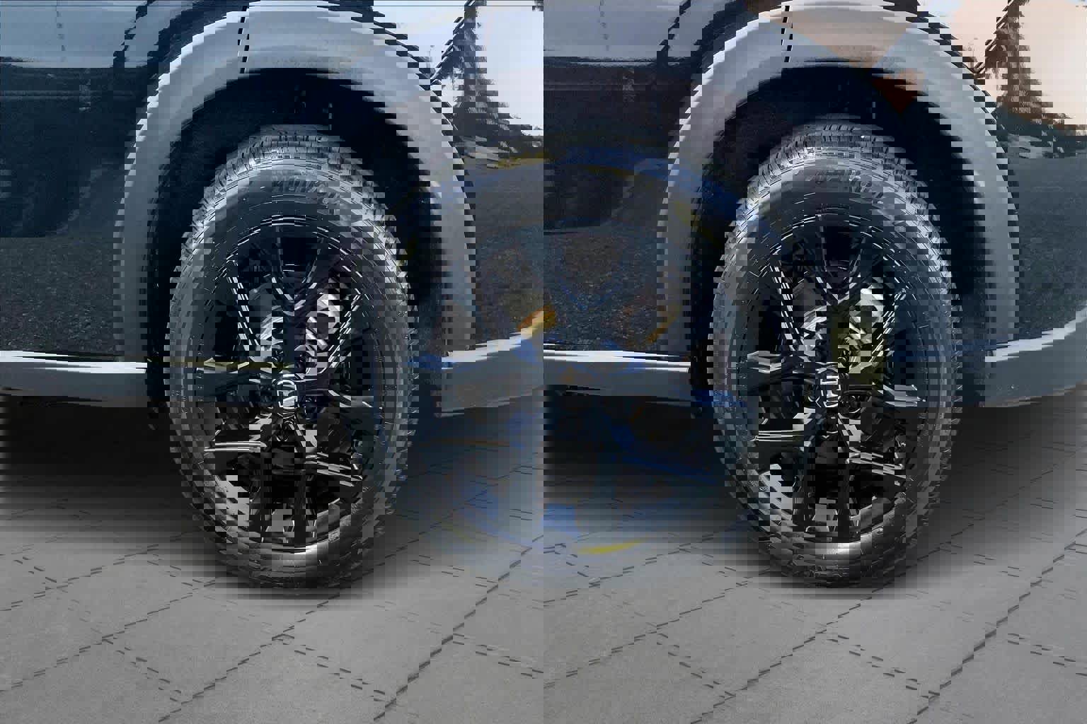 Used 2025 Honda HR-V Sport image 11