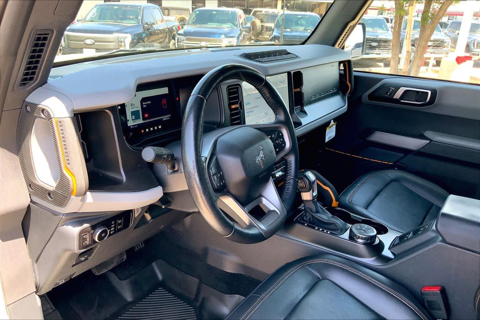 Certified 2023 Ford Bronco Badlands w/ Sasquatch Package AWD/4WD image 18