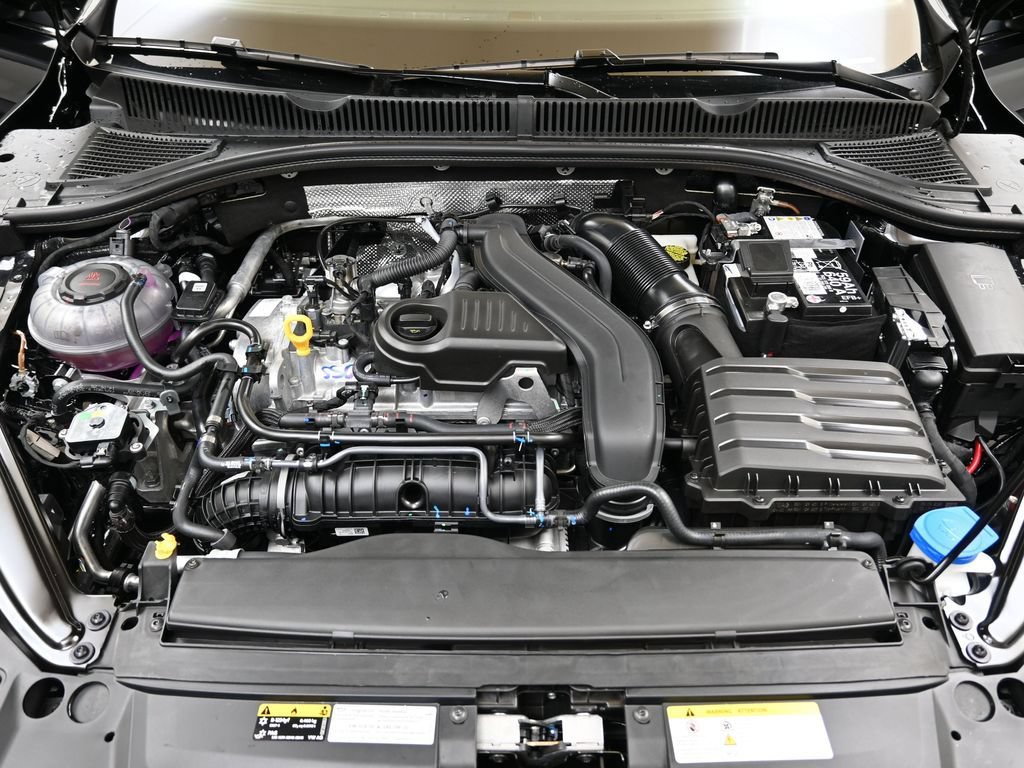 Certified 2026 Volkswagen Jetta SE w/ Black Wheel Package FWD image 9