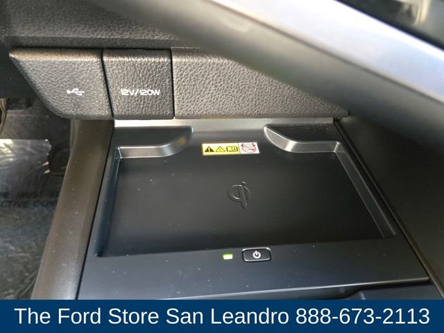 Used 2022 Toyota Camry XLE image 28