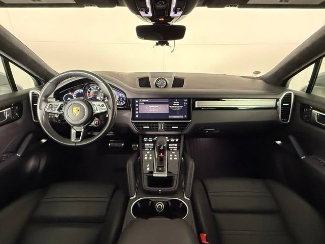 Used 2023 Porsche Cayenne Turbo AWD/4WD image 15