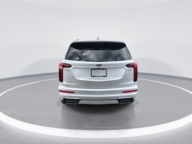 Used 2023 Cadillac XT6 Premium Luxury image 7