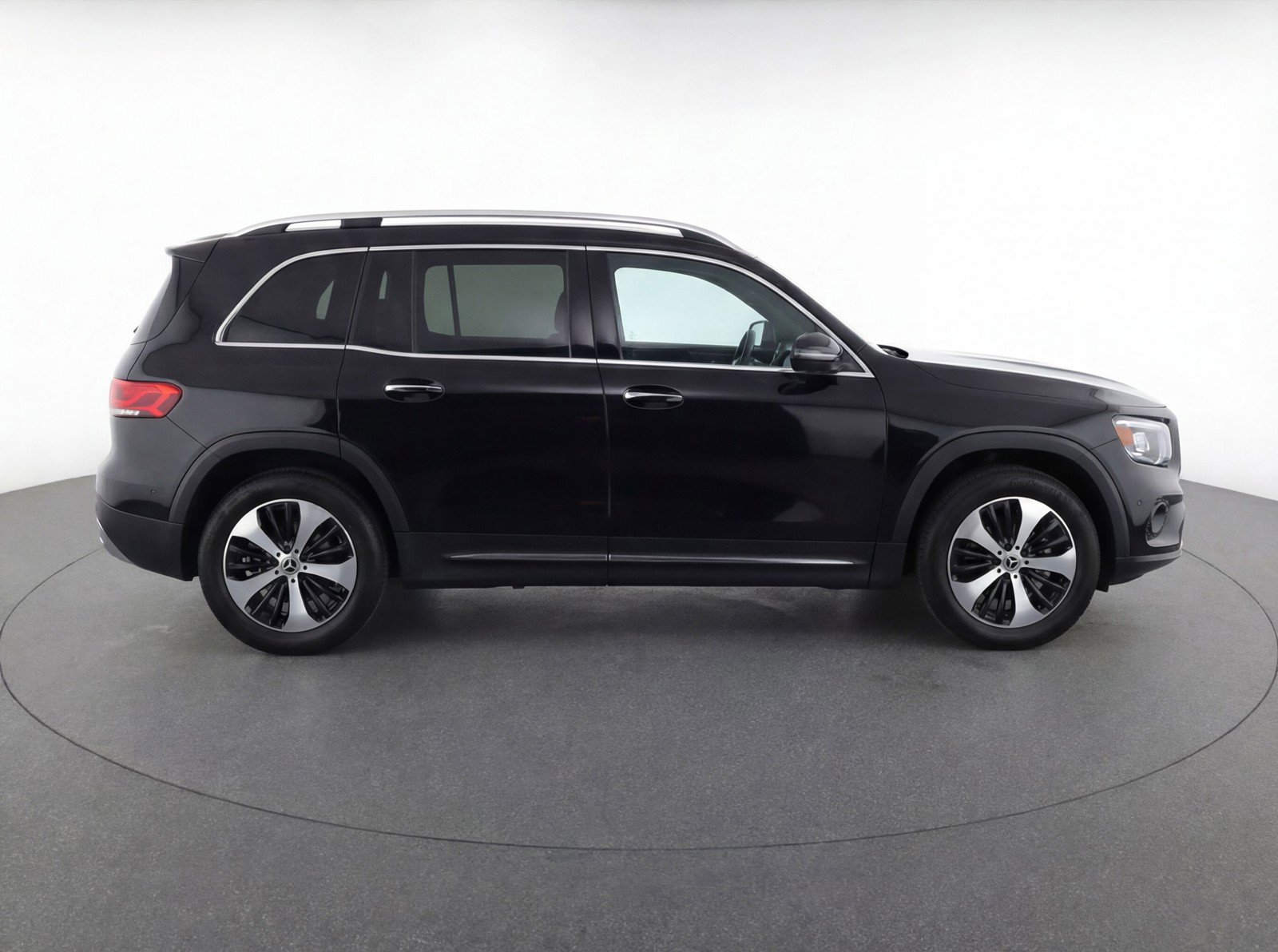 Used 2025 Mercedes-Benz GLB 250 GLB 250 image 11