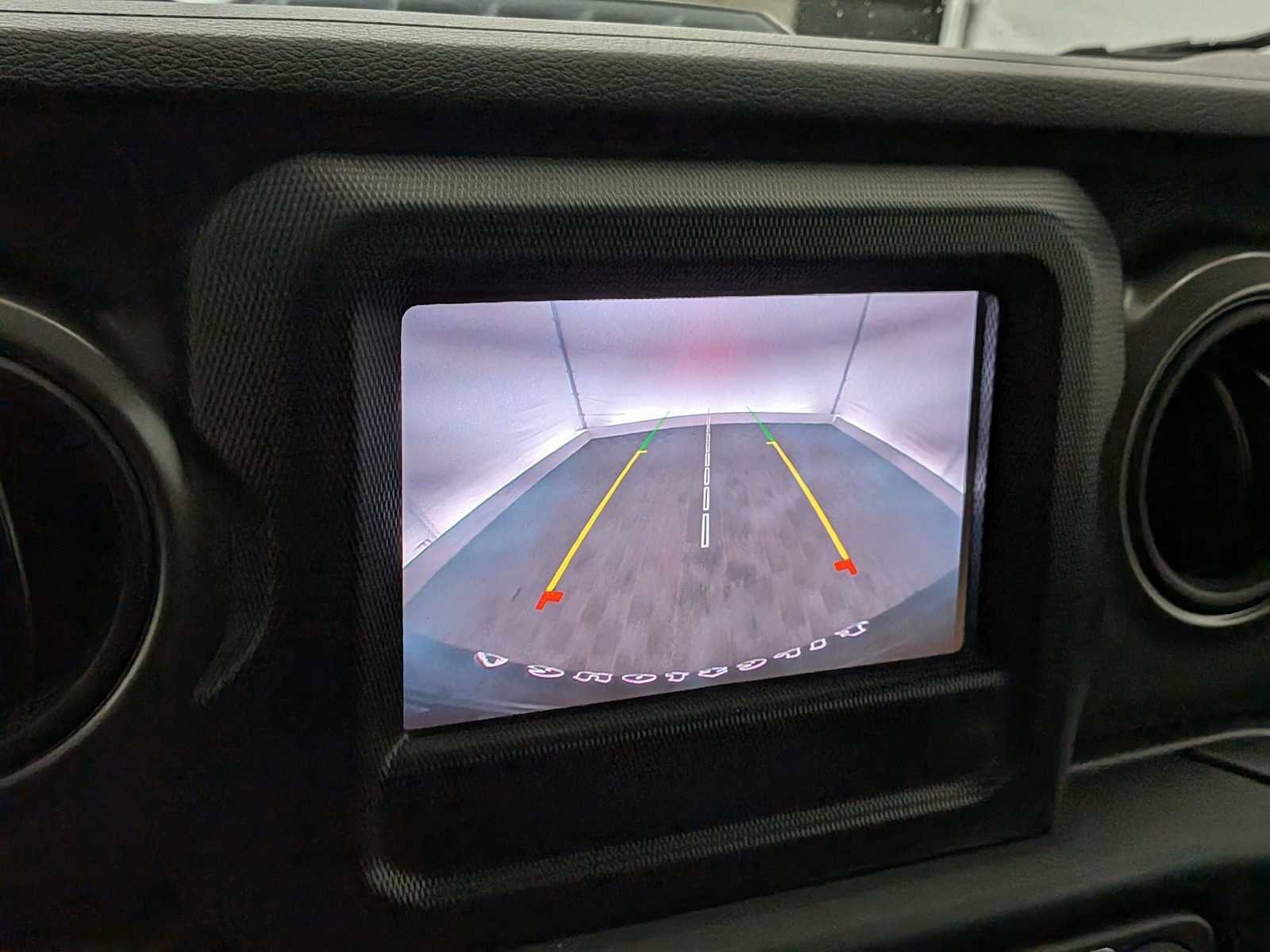 Used 2023 Jeep Wrangler Unlimited w/ Cold Weather Group image 29