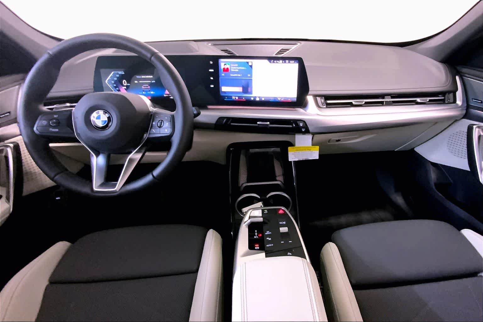 New 2026 BMW X1 xDrive28i w/ Technology Package AWD/4WD image 5