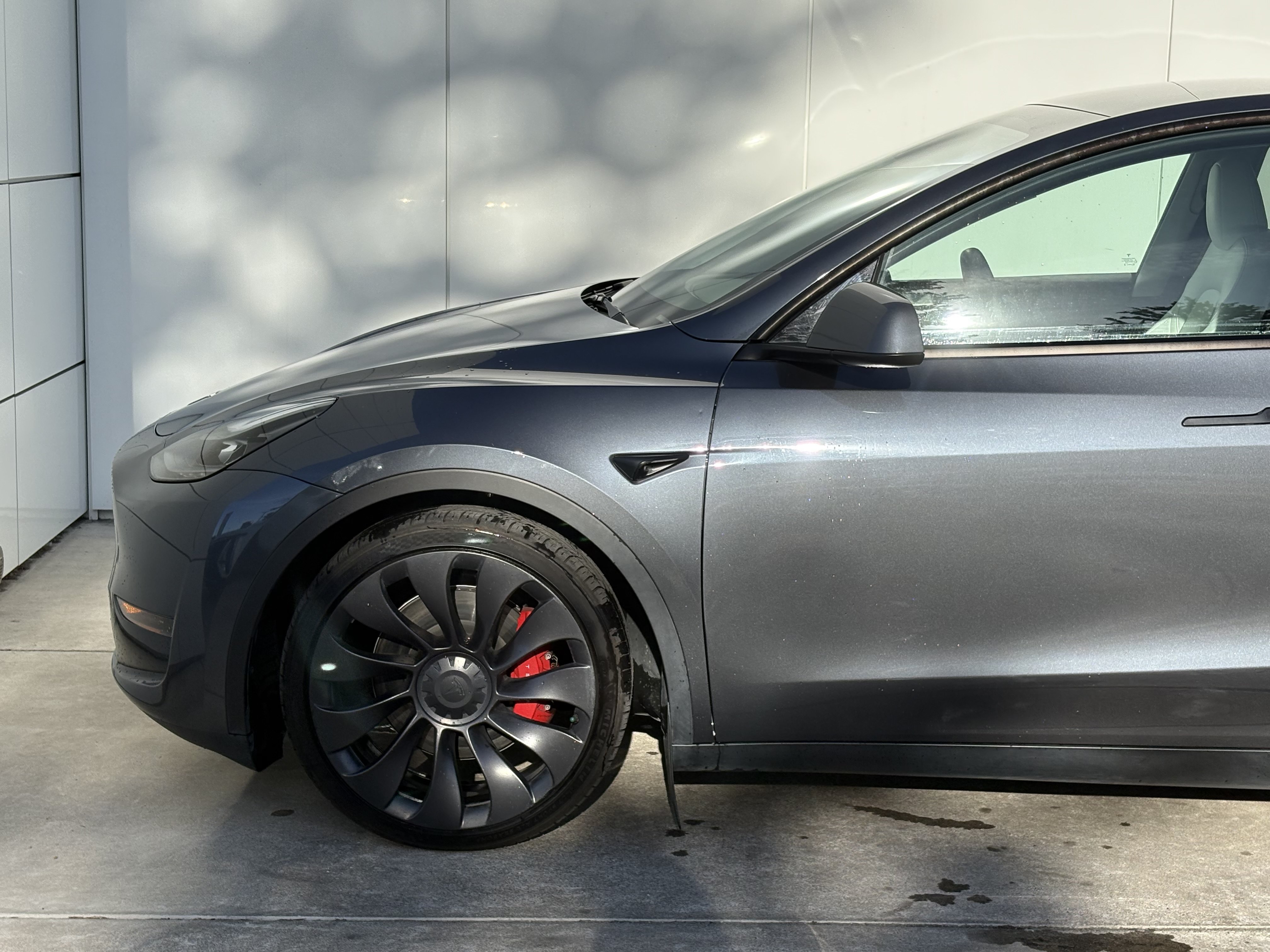 Used 2023 Tesla Model Y Performance AWD/4WD image 5