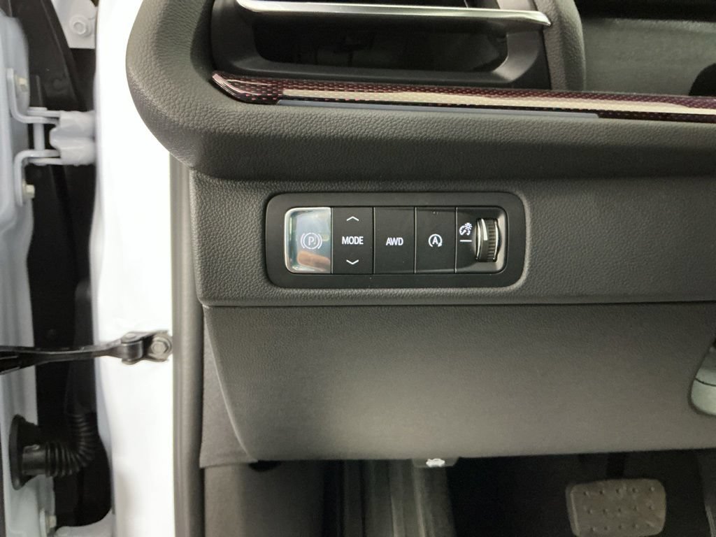New 2026 Chevrolet Traverse Z71 w/ Enhanced Driving Package AWD/4WD image 18