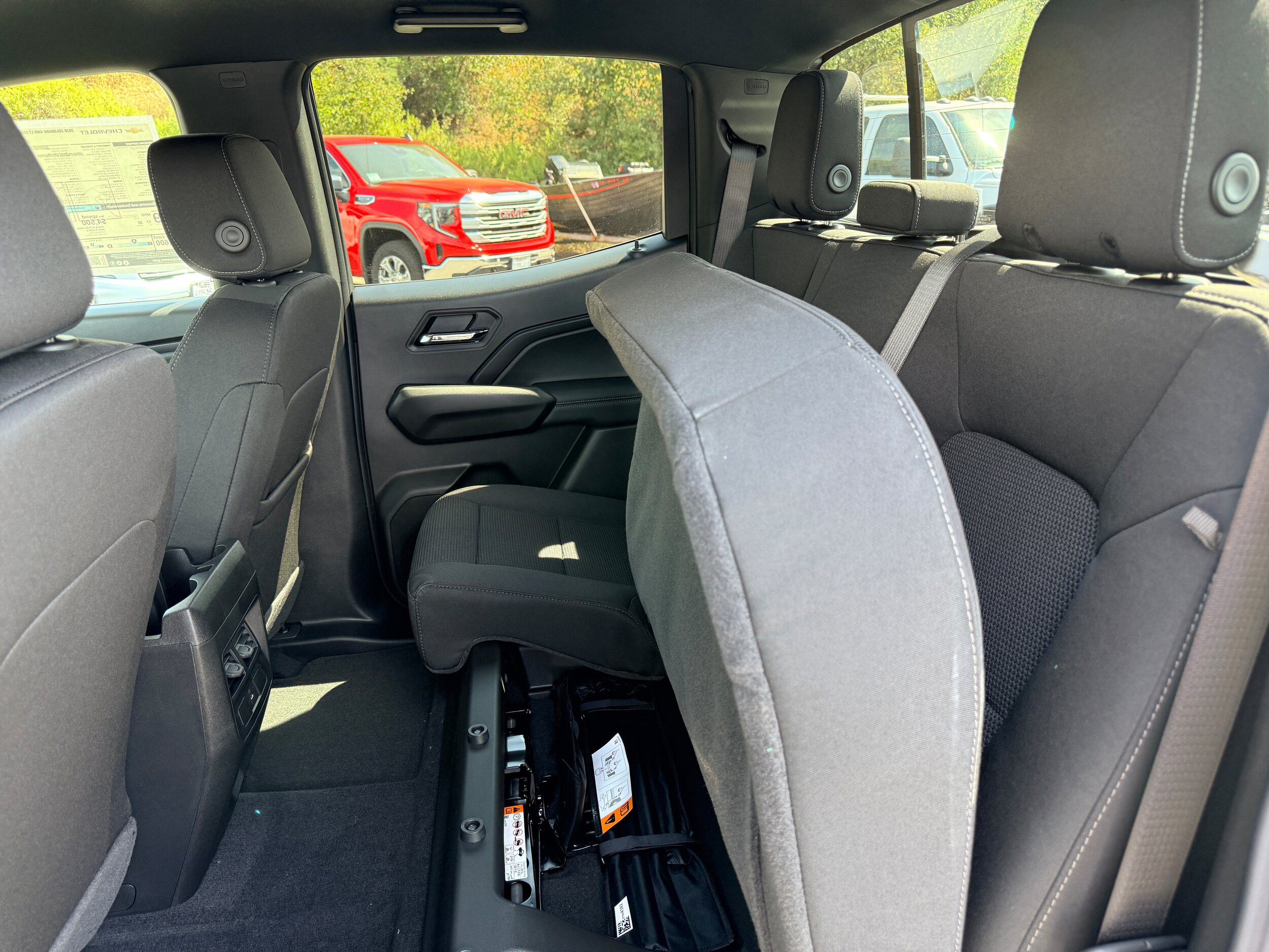 New 2026 Chevrolet Colorado LT w/ Advanced Trailering Package AWD/4WD image 9