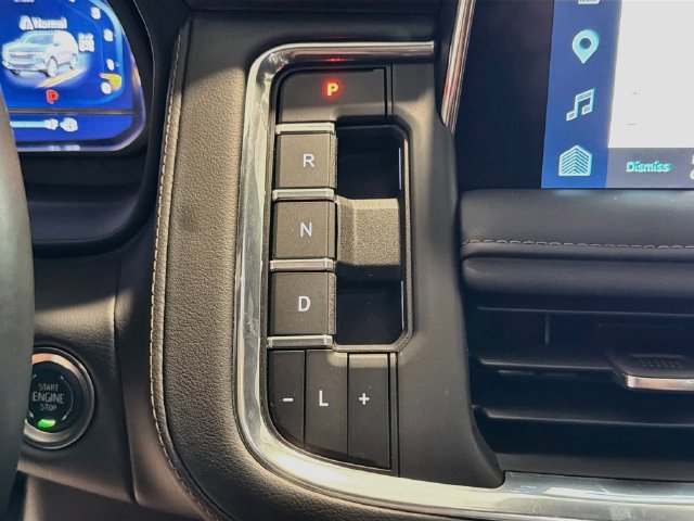 Used 2024 Chevrolet Suburban High Country w/ Advanced Technology Package AWD/4WD image 16