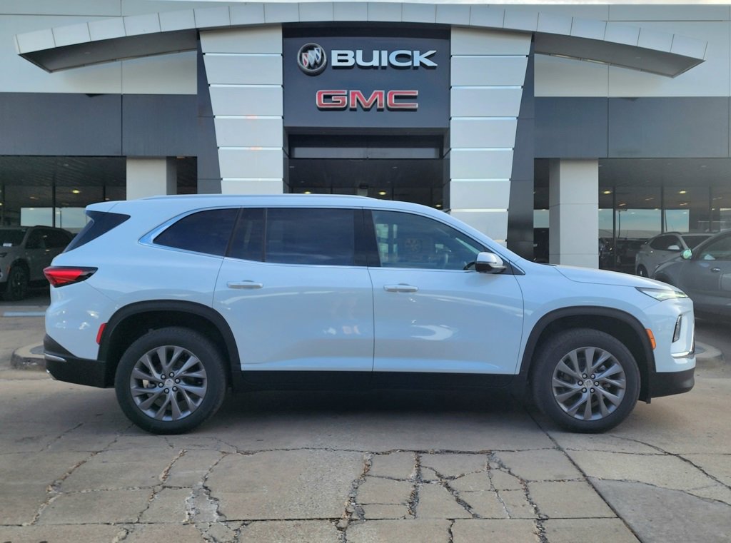 New 2026 Buick Enclave Preferred image 3