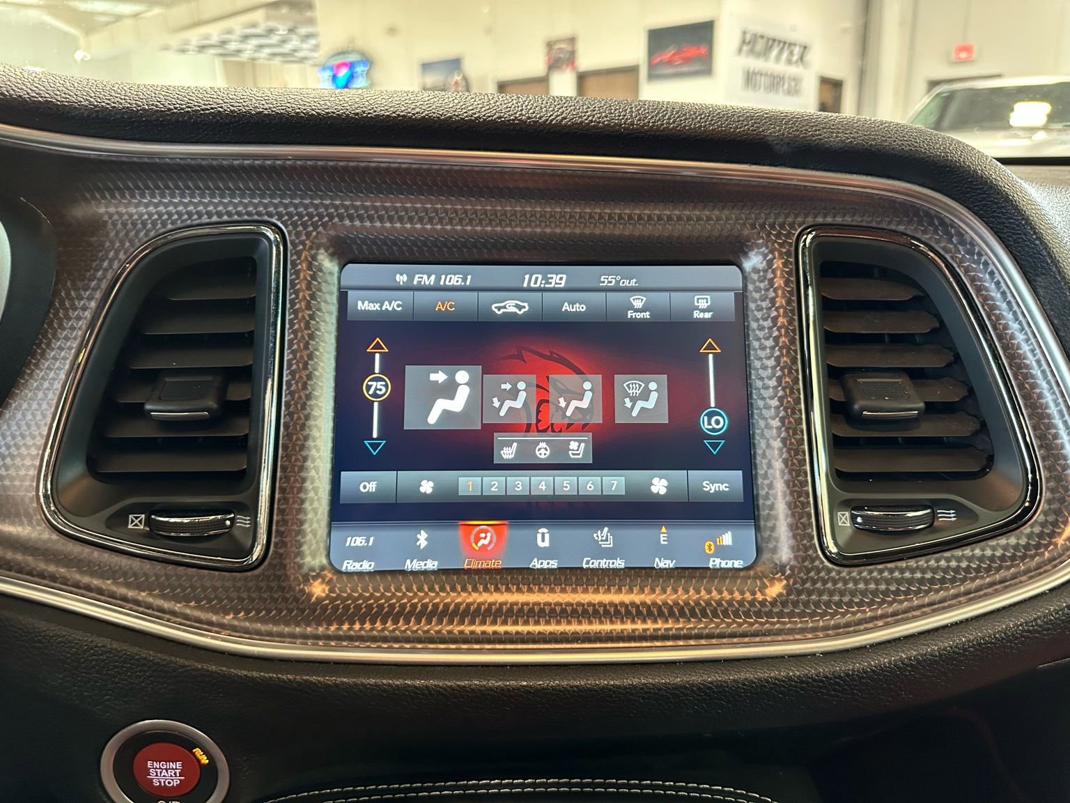 Used 2018 Dodge Challenger SRT Hellcat image 31