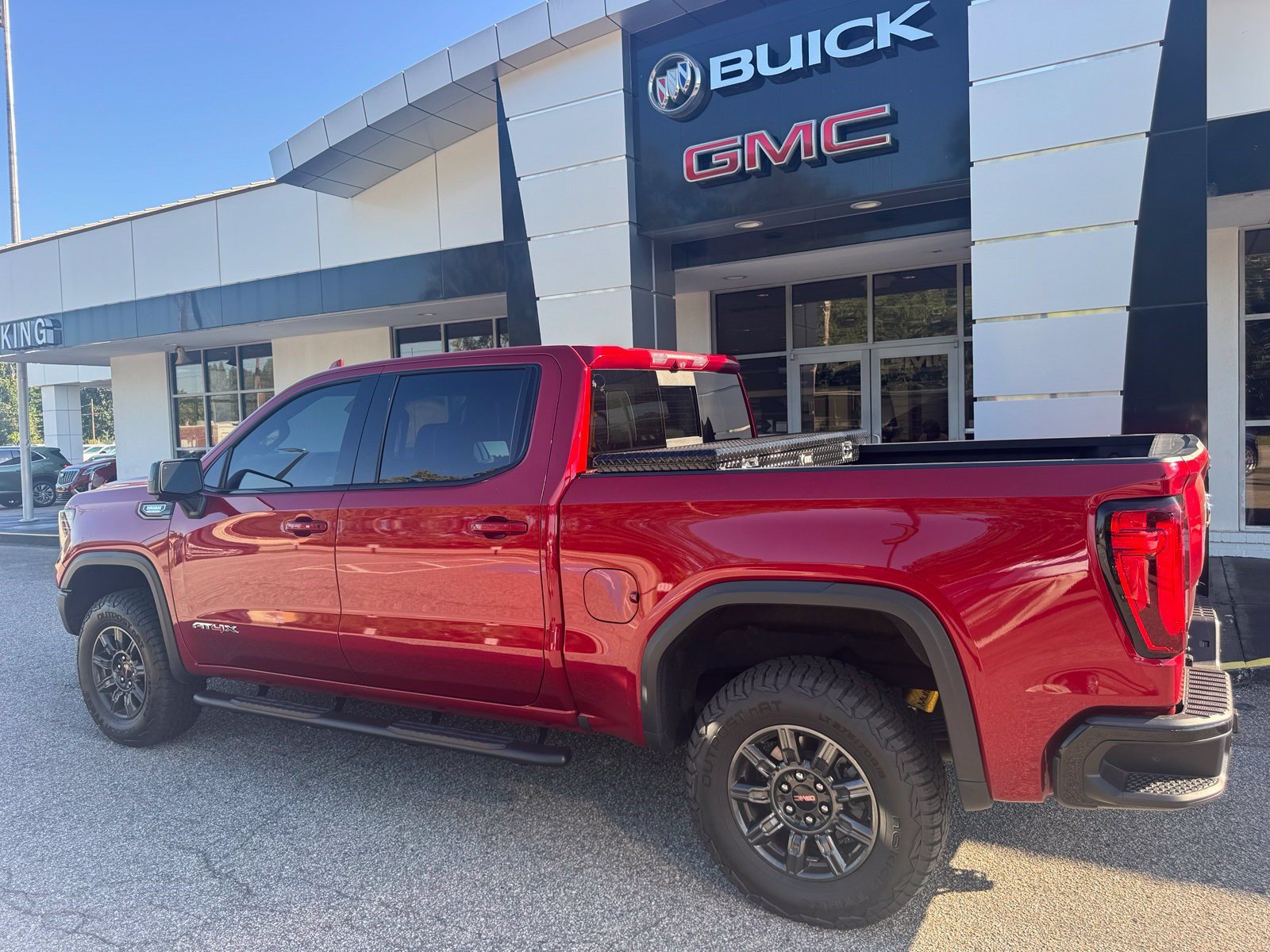 Used 2024 GMC Sierra 1500 AT4X AWD/4WD image 30