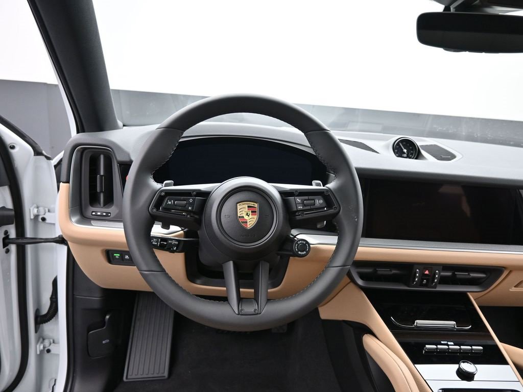New 2025 Porsche Cayenne Coupe image 30
