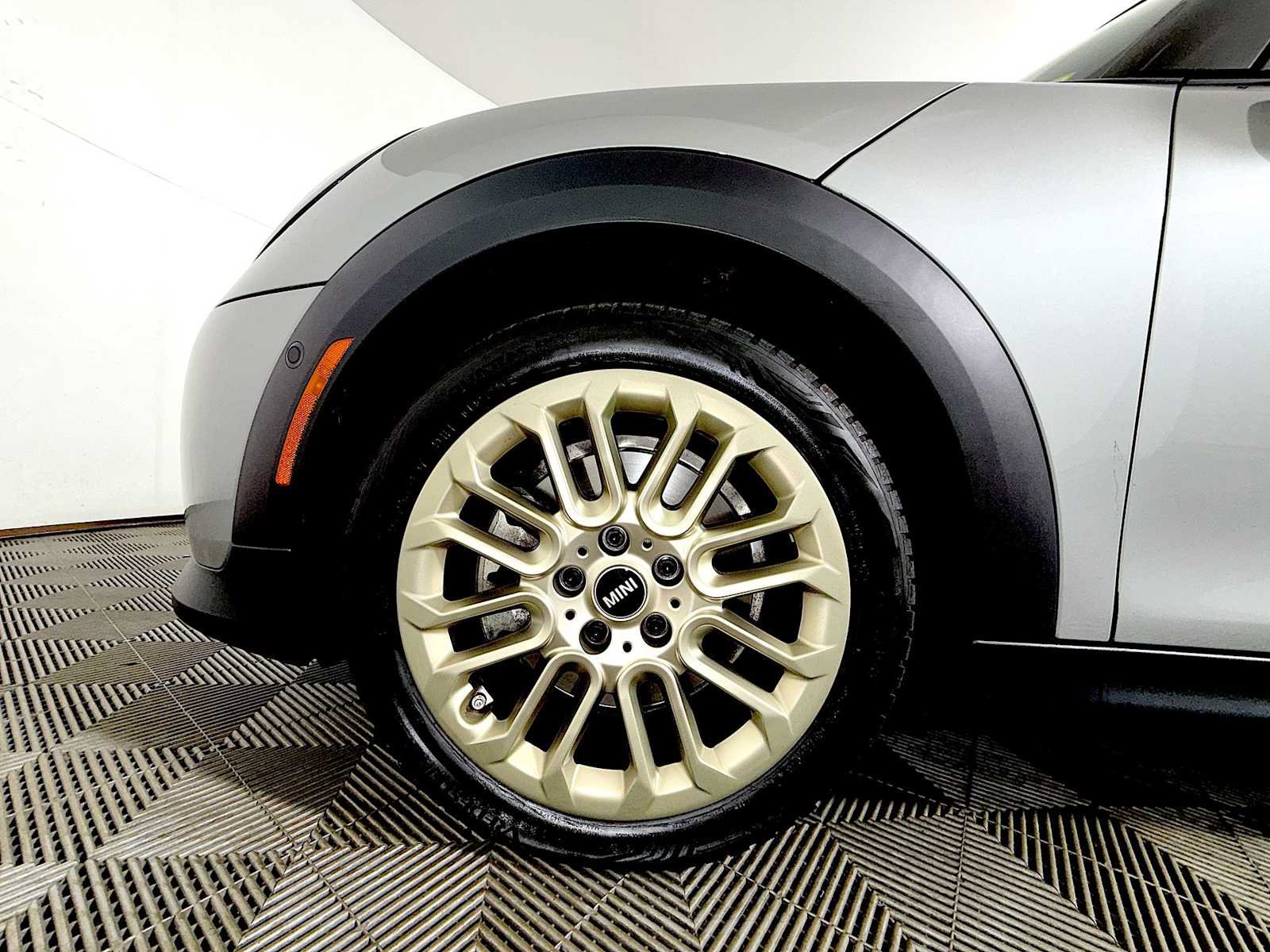 Used 2025 MINI Cooper S FWD image 8