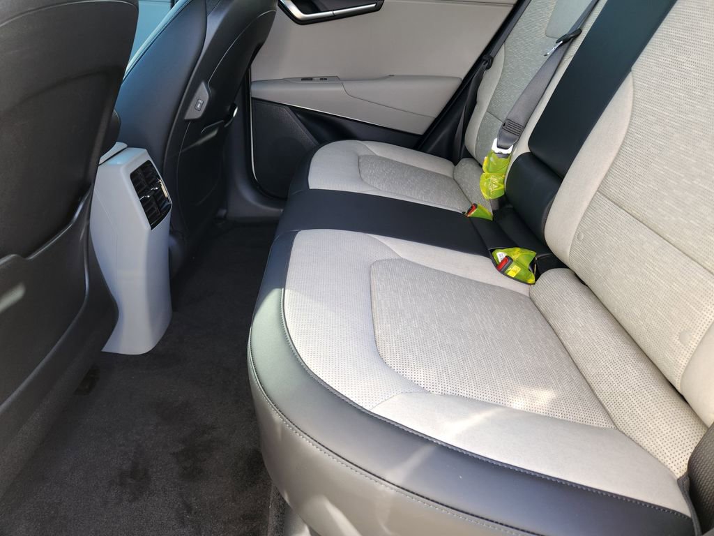 New 2025 Kia Niro Wave w/ Wave Preserve Package image 9